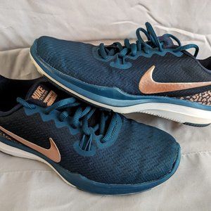 Women's Nike In Training TR7 Size 7